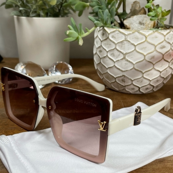 Louis Vuitton Sunglasses - Picture 1 of 6